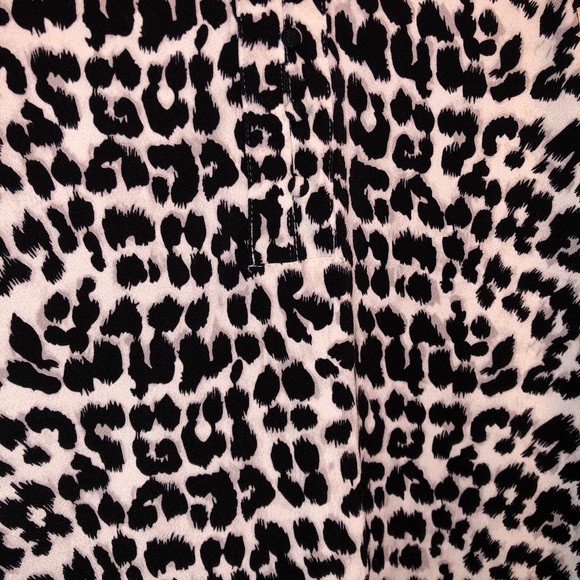 Leopard Button Top - Picture 3 of 3